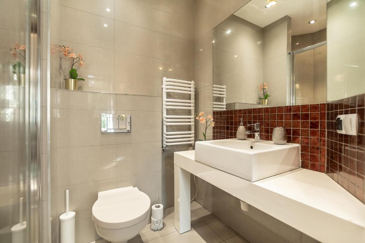 Old Town Apartment Dluga 60 Krakow Ngoại thất bức ảnh